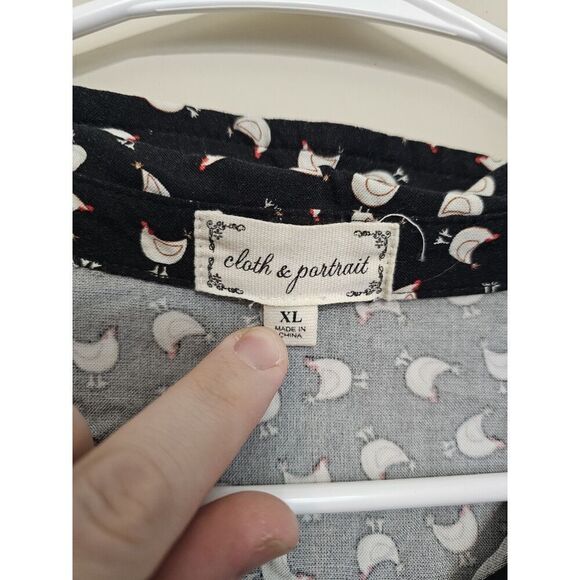 Cloth & Portrait Top XL Womens Button Up Chicken Novelty Print Blouse Leghorn - Picture 3 of 6